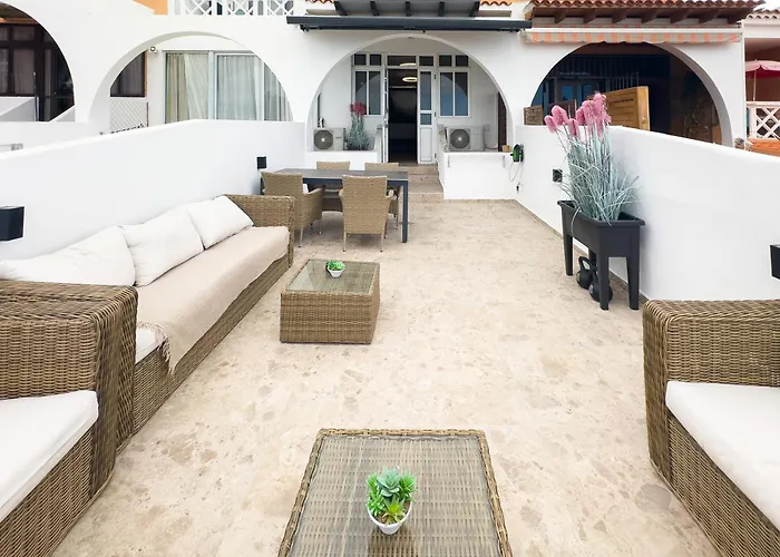 Luxury Ocean View אדחה