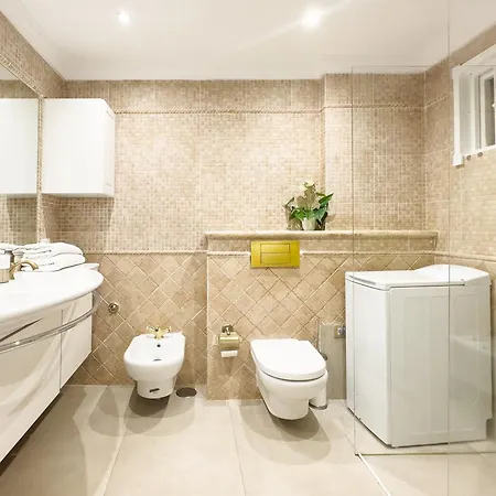 아파트 Luxury Ocean View 아데제